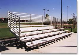 bleacher是什么意思