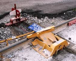 derail是什么意思