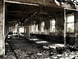 derelict是什么意思