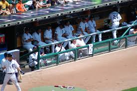 dugout是什么意思