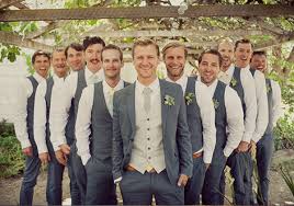 groomsman是什么意思
