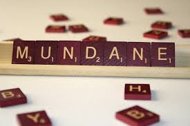 mundane是什么意思